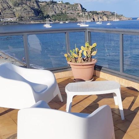 Il Cantone Del Faro Giardini Naxos Eksteriør bilde