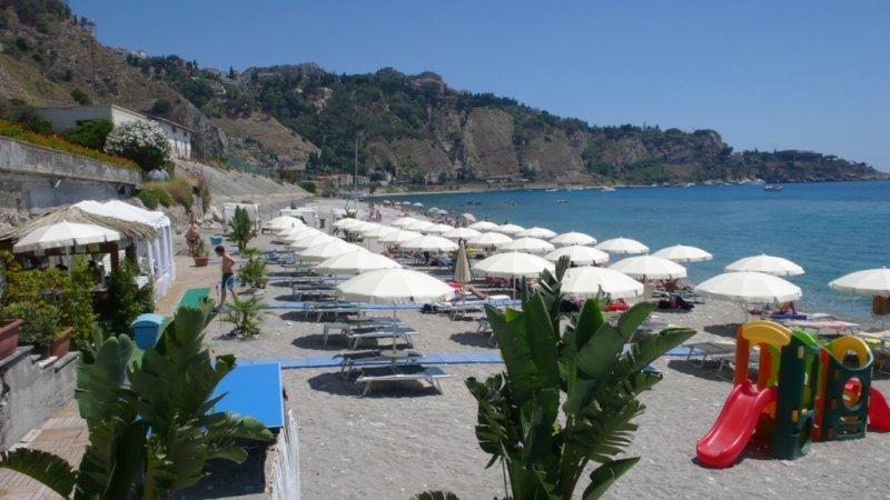 Il Cantone Del Faro Giardini Naxos Eksteriør bilde